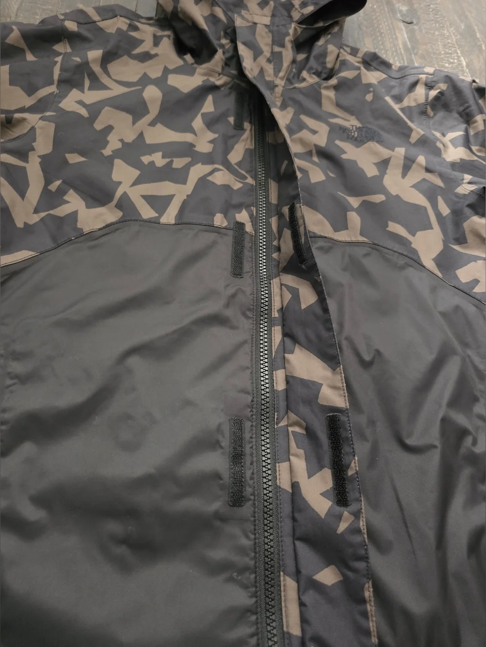 The North Face DryVent Weatherproof Jacket Boys Size XL 18/20